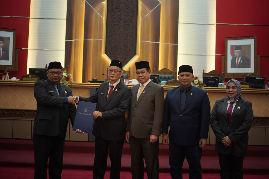 Rapat Paripurna Penyampaian Keputusan DPRD Terhadap LKPJ Gubernur Kalbar Tahun Anggaran 2023